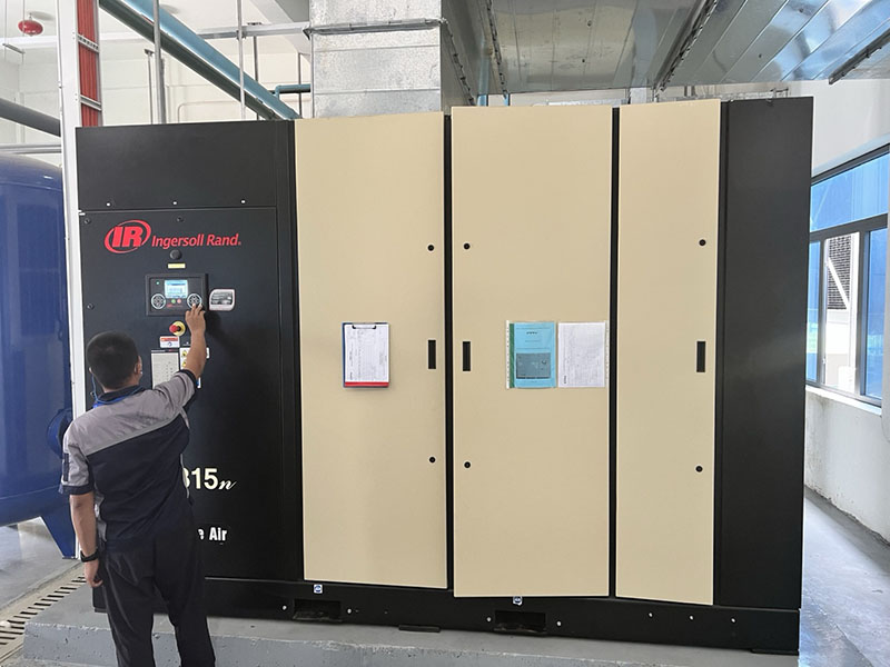 某某大型電子企業